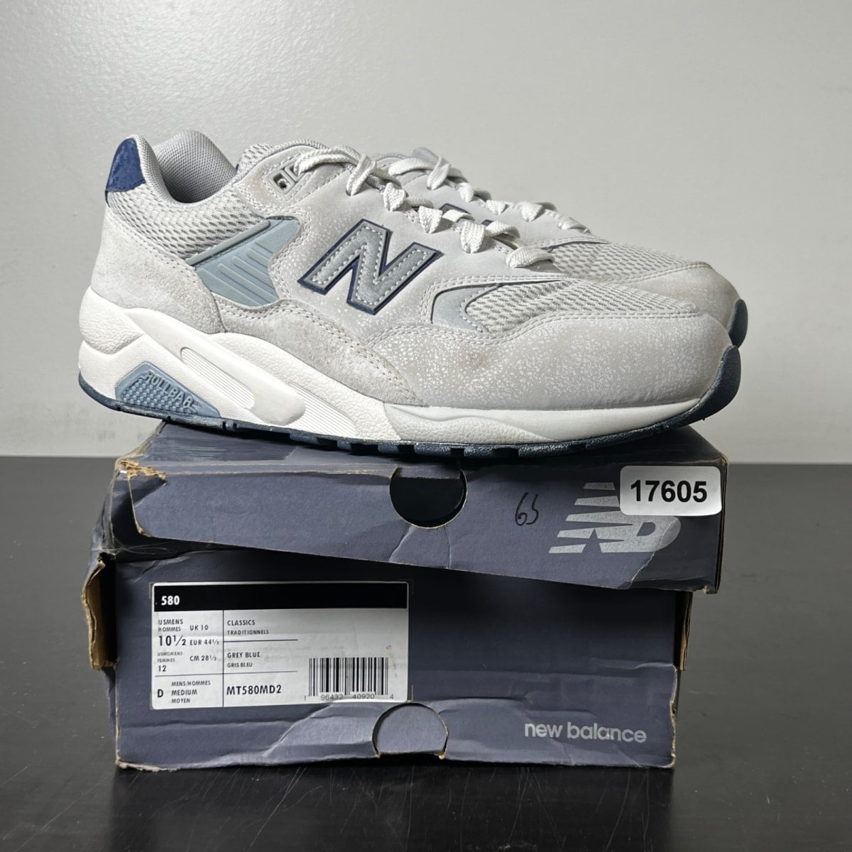 New Balance 580 Grey Day (2023) 10.5 (Lightly Worn Pre-Owned)New BalanceRaincloud/NB Navy/Silver Metallic - Image 1