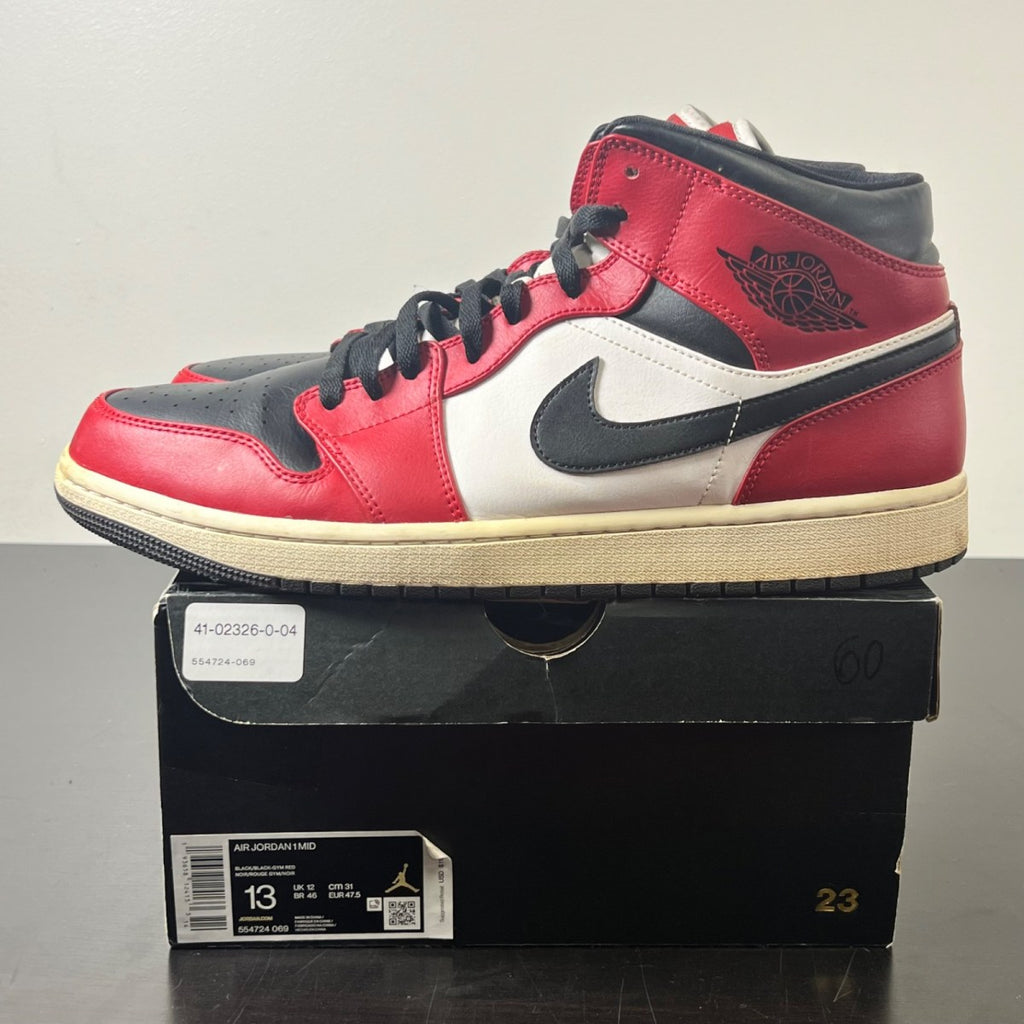 Jordan 1 Mid Chicago Toe 13 (Moderately Worn Pre-Owned)JordanBlack/Gym Red-White - Image 3