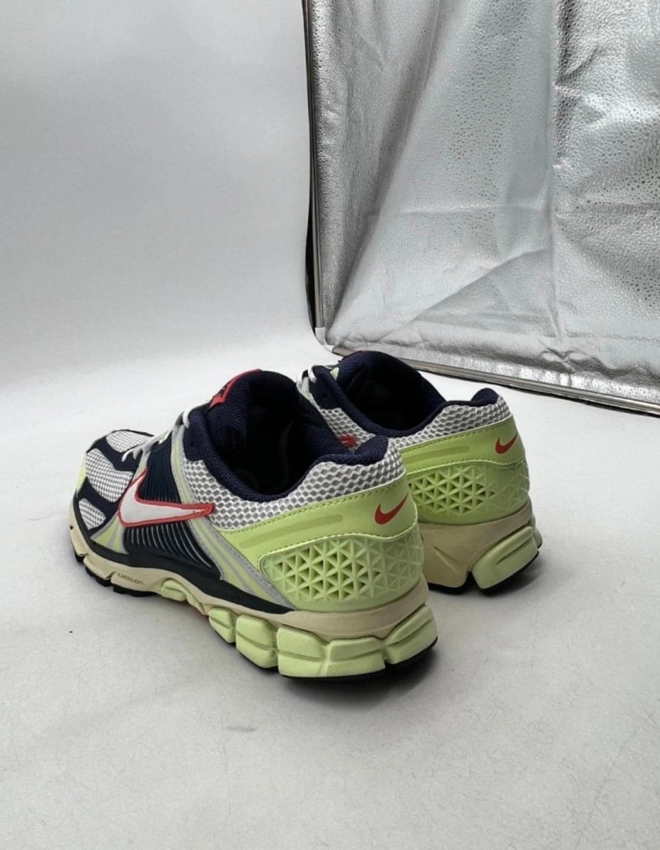 Nike Zoom Vomero 5 Volt Navy 9 (Lightly Worn Pre-Owned)NikeBarely Volt/Midnight Navy/Pure Platinum/White - Image 2