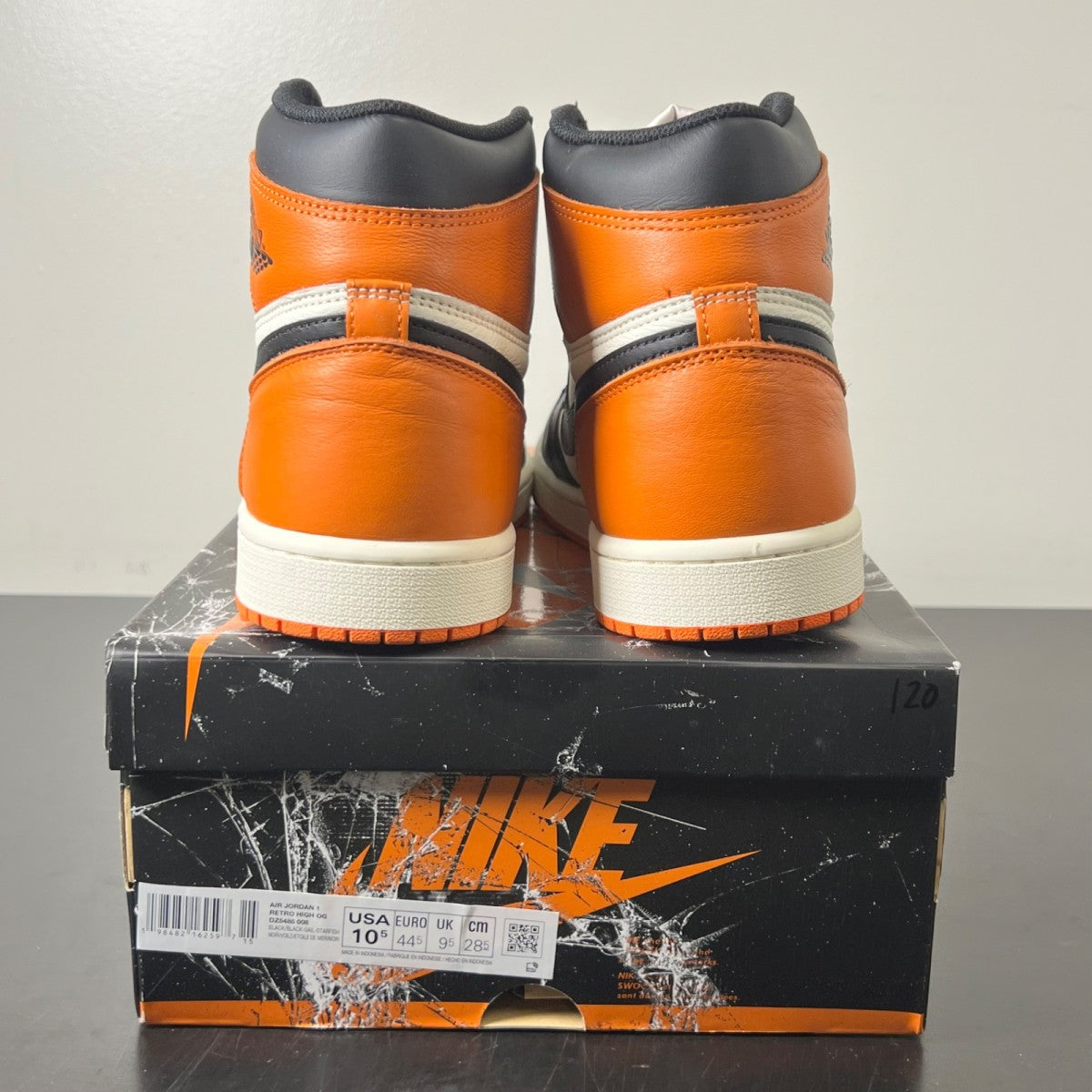 Jordan 1 Retro High OG Shattered Backboard (2025) 10.5 (Lightly Worn Pre-Owned)JordanBlack/Black-Sail-Starfish - Image 4