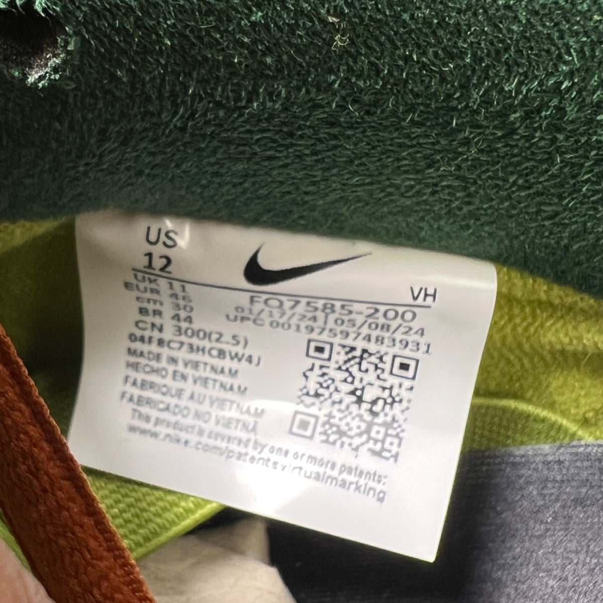 Nike SB Dunk Low Escargot 12 (Lightly Worn Pre-Owned)NikeSesame/Metallic Silver/Pear/Fir/Sail/Light British Tan - Image 7