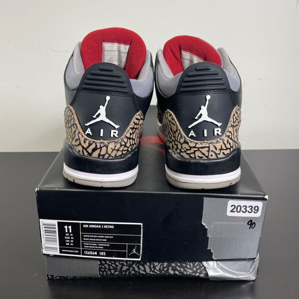 Jordan 3 Retro White Cement (2011) 11 (Moderately Worn Pre-Owned)JordanWhite/Cement Grey-Fire Red - Image 4
