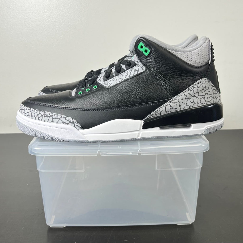 Jordan 3 Retro Green Glow 11 (New Pre-Owned)JordanBlack/Green Glow/Wolf Grey/White - Image 3