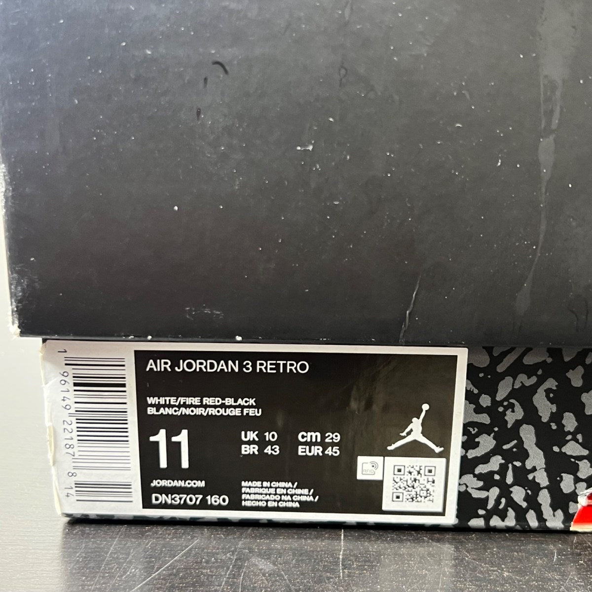Jordan 3 Retro Fire Red (2022) 11 (Lightly Worn Pre-Owned)JordanWhite/Fire Red/Cement Grey/Black - Image 5