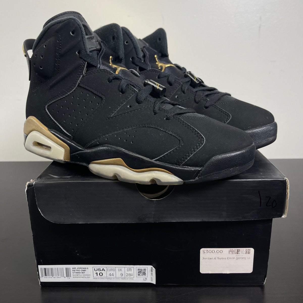 Jordan 6 Retro DMP (2020) 10 (Moderately Worn Pre-Owned)JordanBlack/Metallic Gold - Image 1
