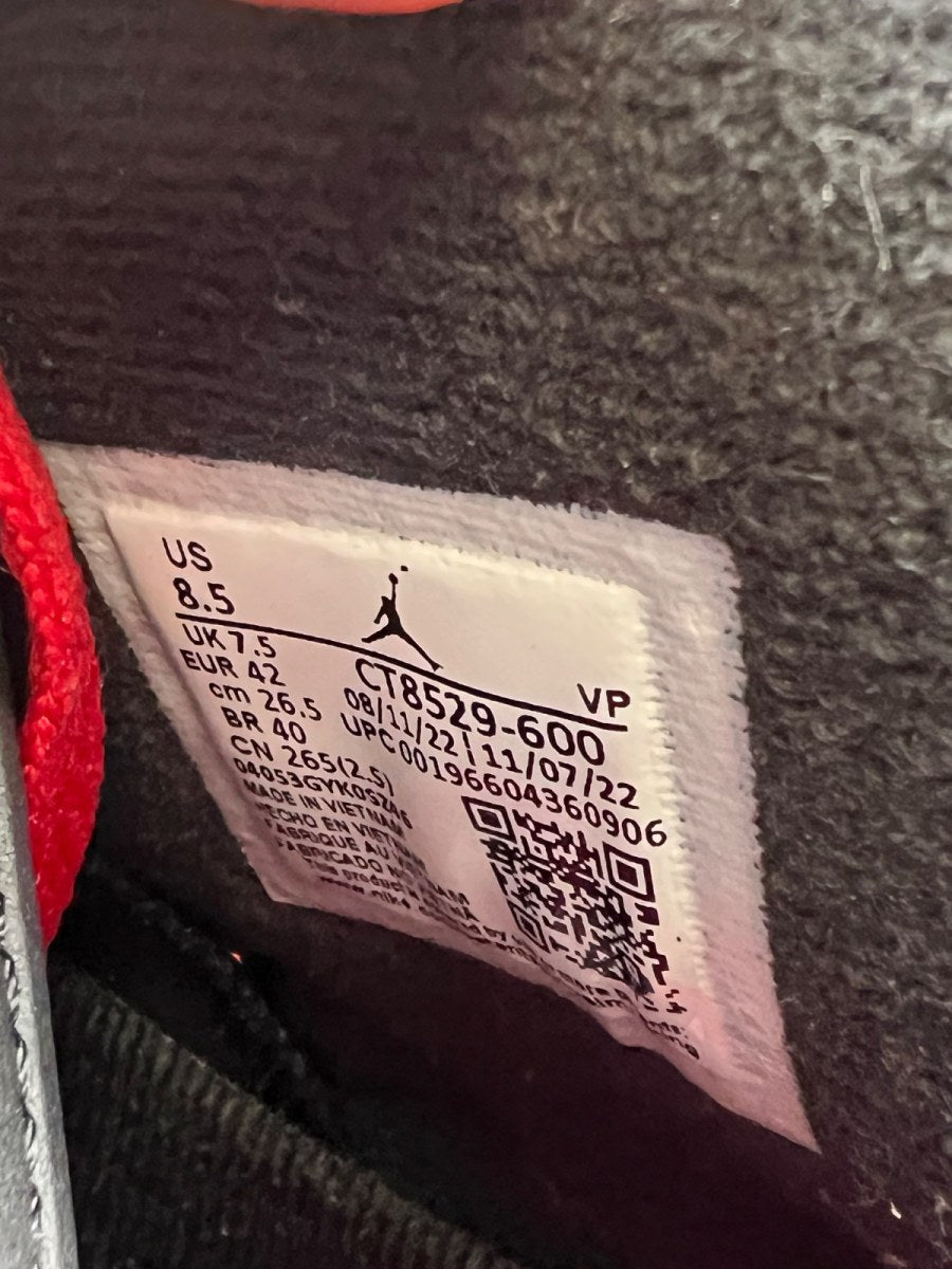 Jordan 6 Retro Toro Bravo 8.5 (Lightly Worn Pre-Owned) - Image 9