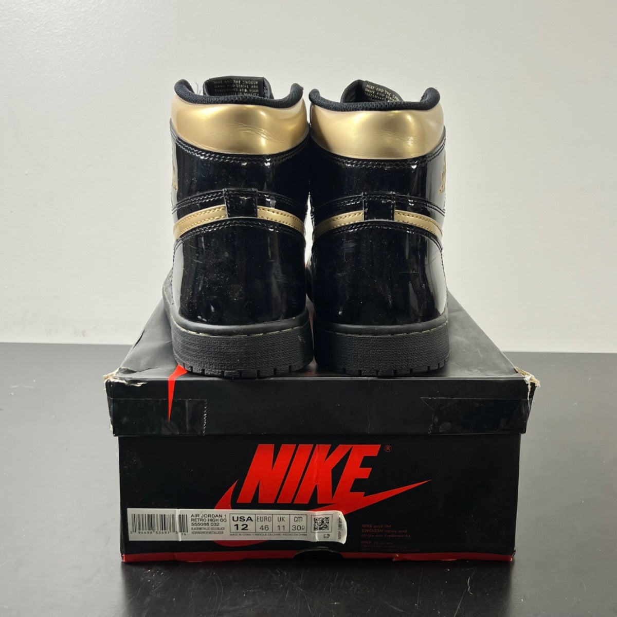 Jordan 1 Retro High Black Metallic Gold (2020) 12 (Heavily Worn Pre-Owned)JordanBlack/Black-Metallic Gold - Image 4