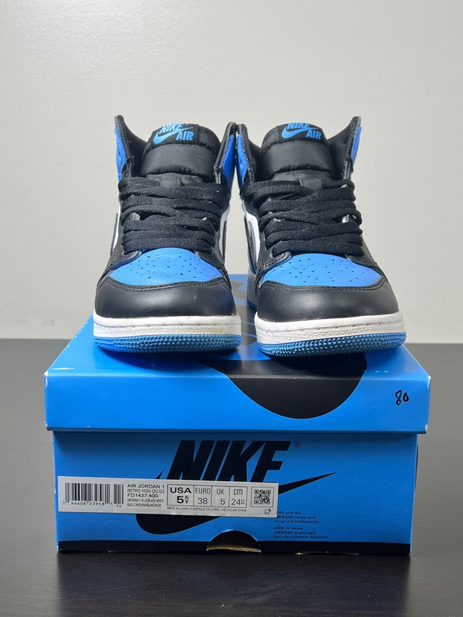 Jordan 1 Retro High OG UNC Toe (GS) (Size 5.5Y) - Image 2