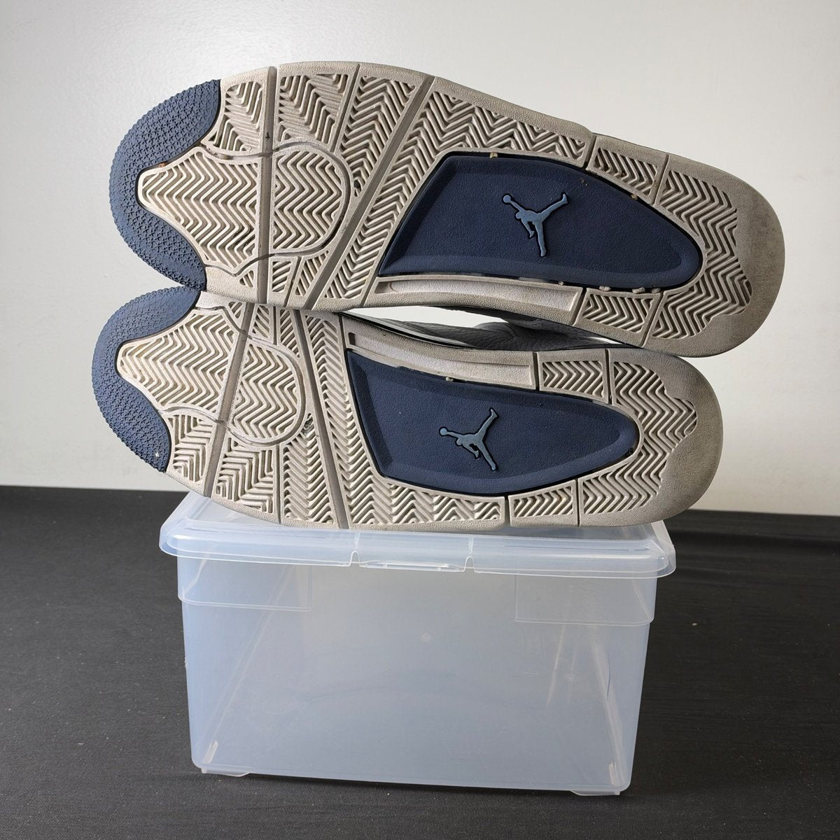 Jordan 4 Retro Columbia (2015) (Size 12) - Image 4