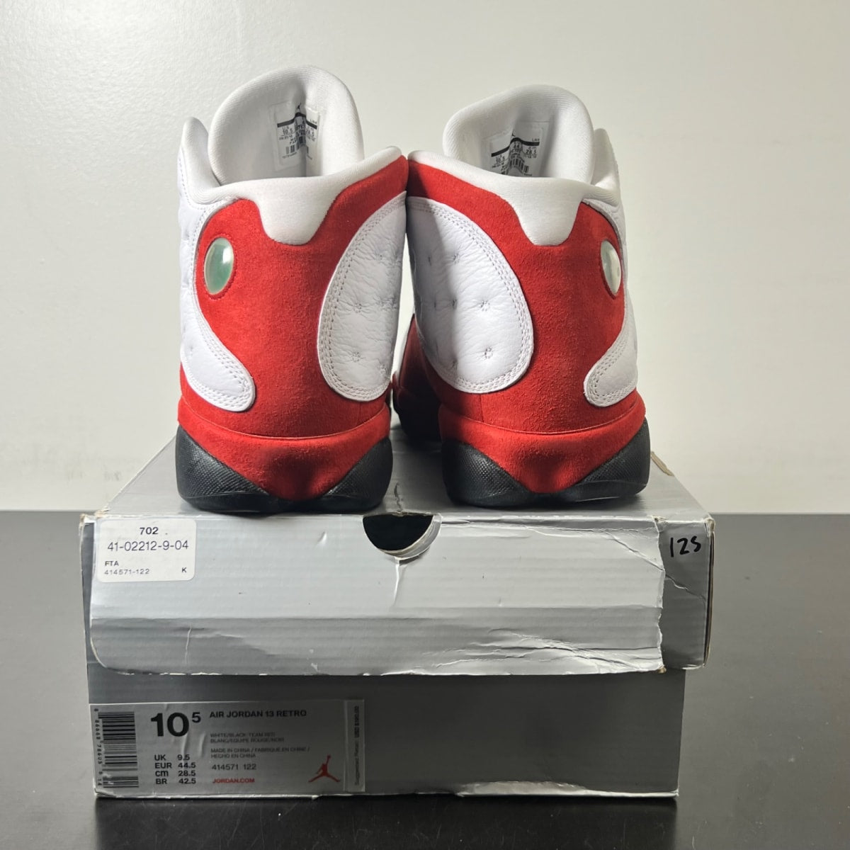 Jordan 13 Retro OG Chicago (2017) 10.5 (Lightly Worn Pre-Owned)JordanWhite/Black-True Red - Image 5