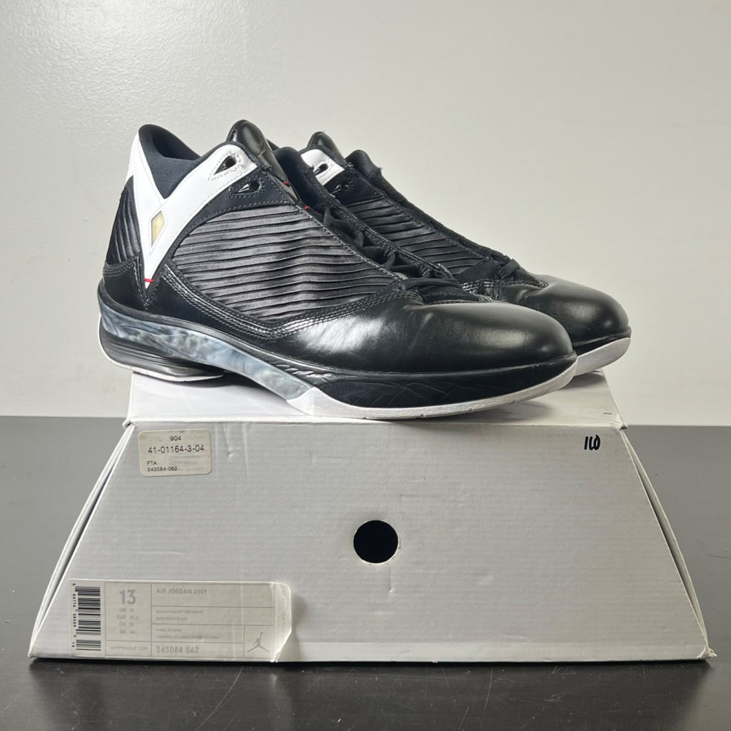 Jordan 2009 Black White 13 (Moderately Worn Pre-Owned)JordanBlack/Varsity Red-White - Image 1