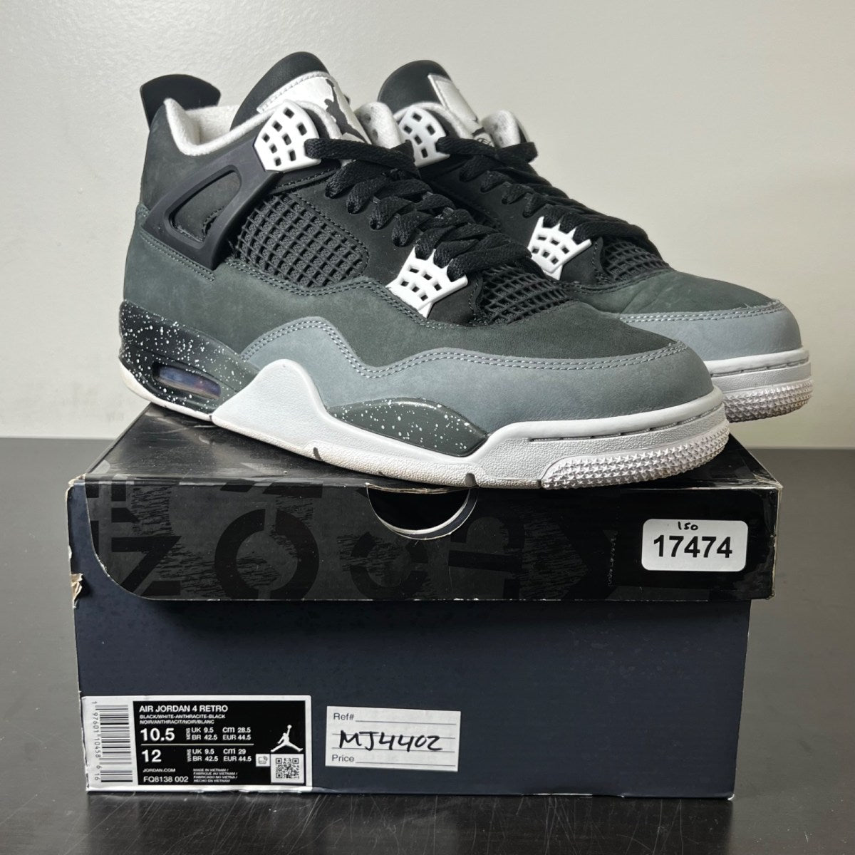 Jordan 4 Retro Fear (2024) 10.5 (Lightly Worn Pre-Owned)JordanBlack/White/Anthracite/Black/Pure Platinum - Image 1