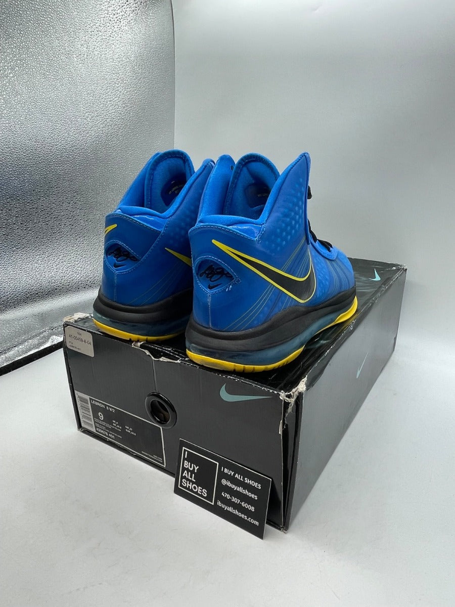 Nike LeBron 8 V/2 Entourage 9 (Moderately Worn Pre-Owned)
