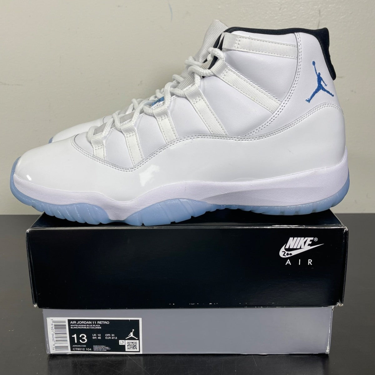 Jordan 11 Retro Legend Blue (2024) 13 (Moderately Worn Pre-Owned)JordanWhite/Legend Blue/Black - Image 3