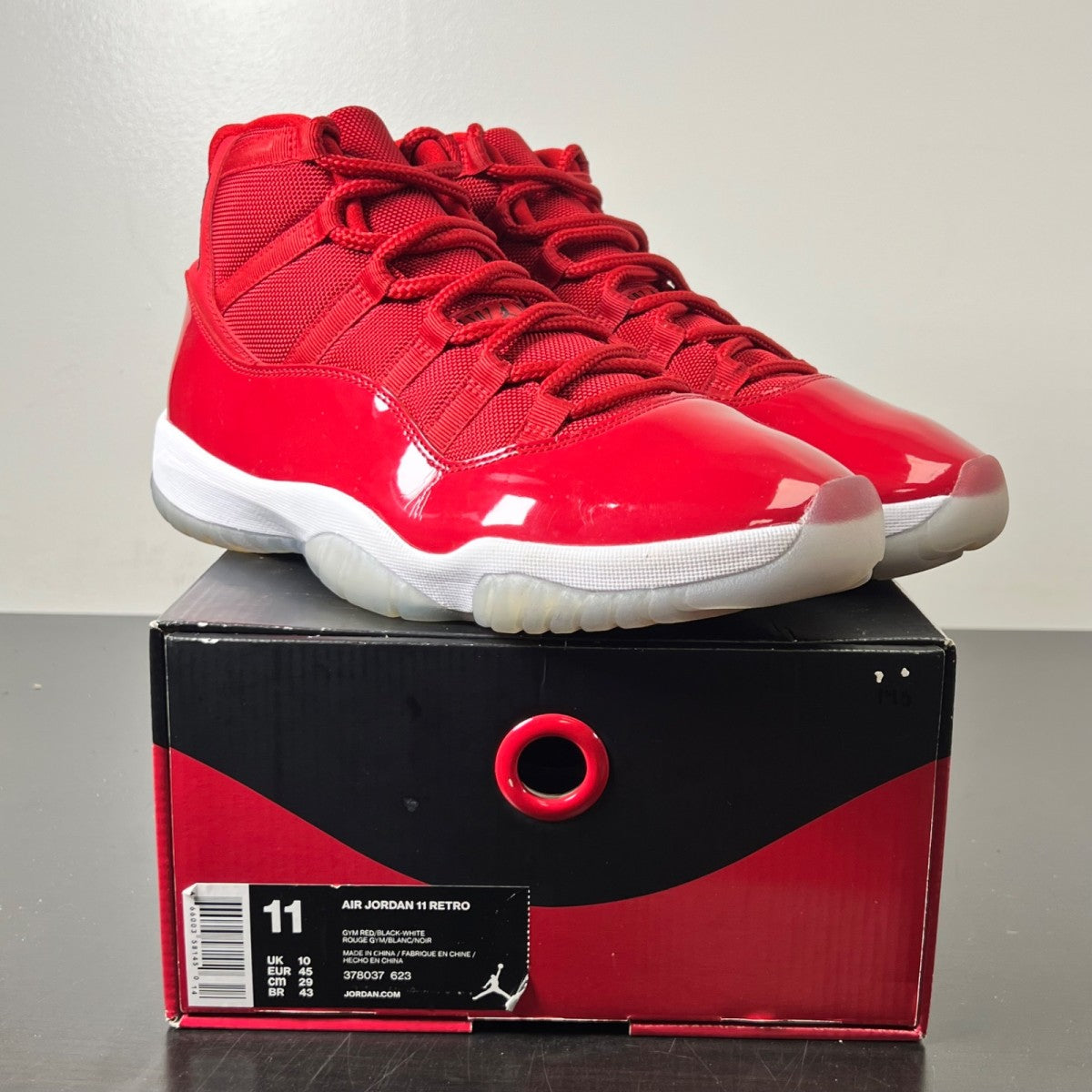 Jordan 11 Retro Win Like 96 11 (Lightly Worn Pre-Owned)JordanGym Red/Black-White - Image 1