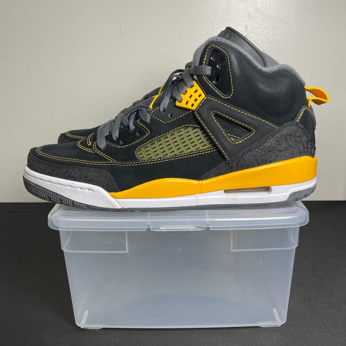 Jordan Spizike Black University Gold (Size 11) - aux