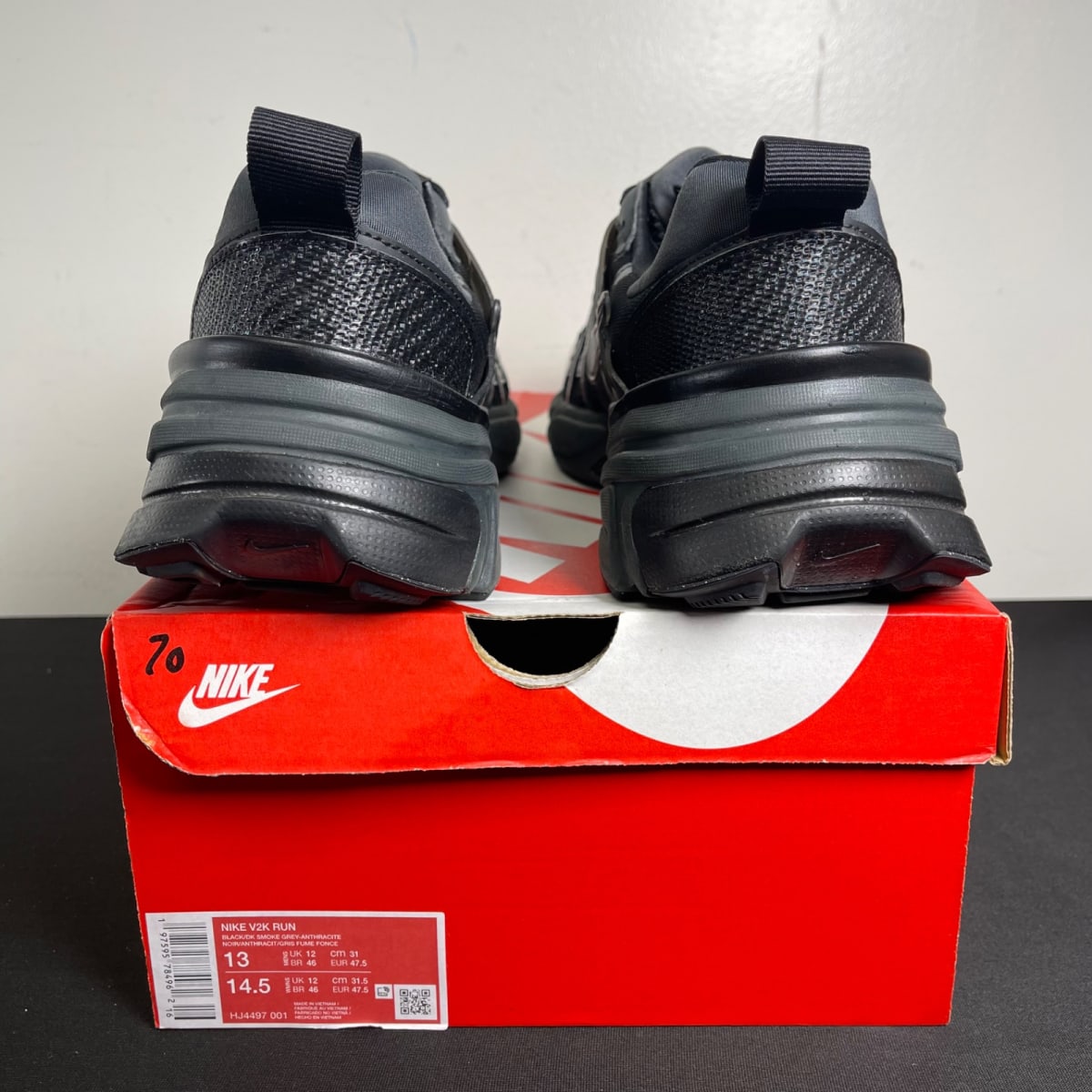 Nike V2K Run Black Dark Smoke Grey (Size 13) - aux