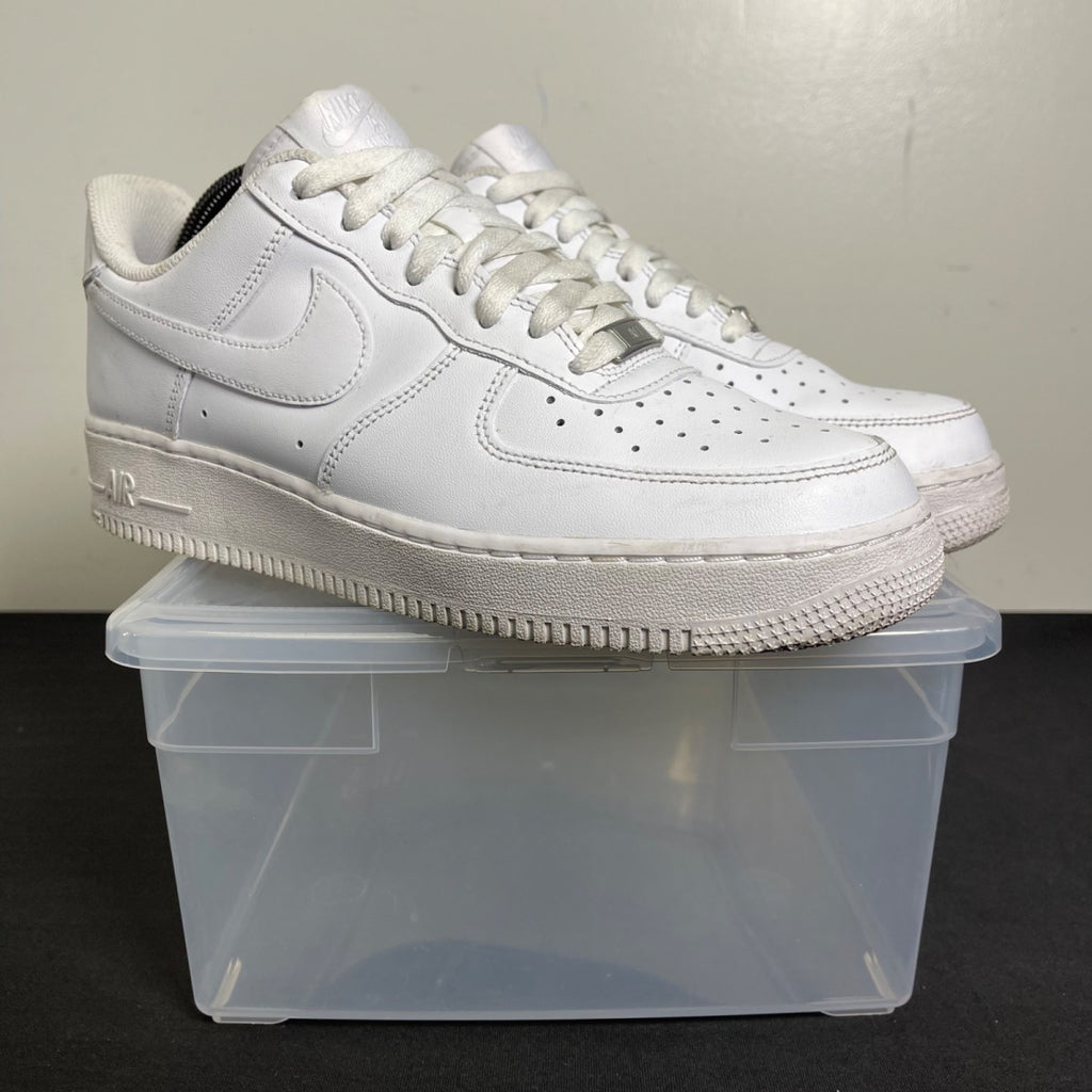 Nike Air Force 1 Low '07 White 9 (Moderately Worn Pre-Owned)NikeWhite/White - Image 1