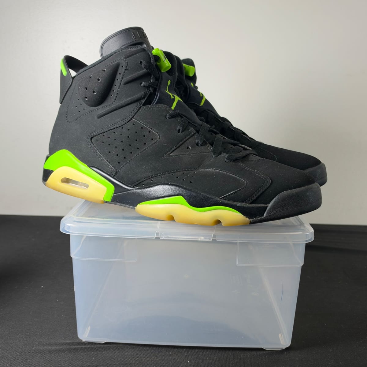 Jordan 6 Retro Electric Green (Size 13) - aux