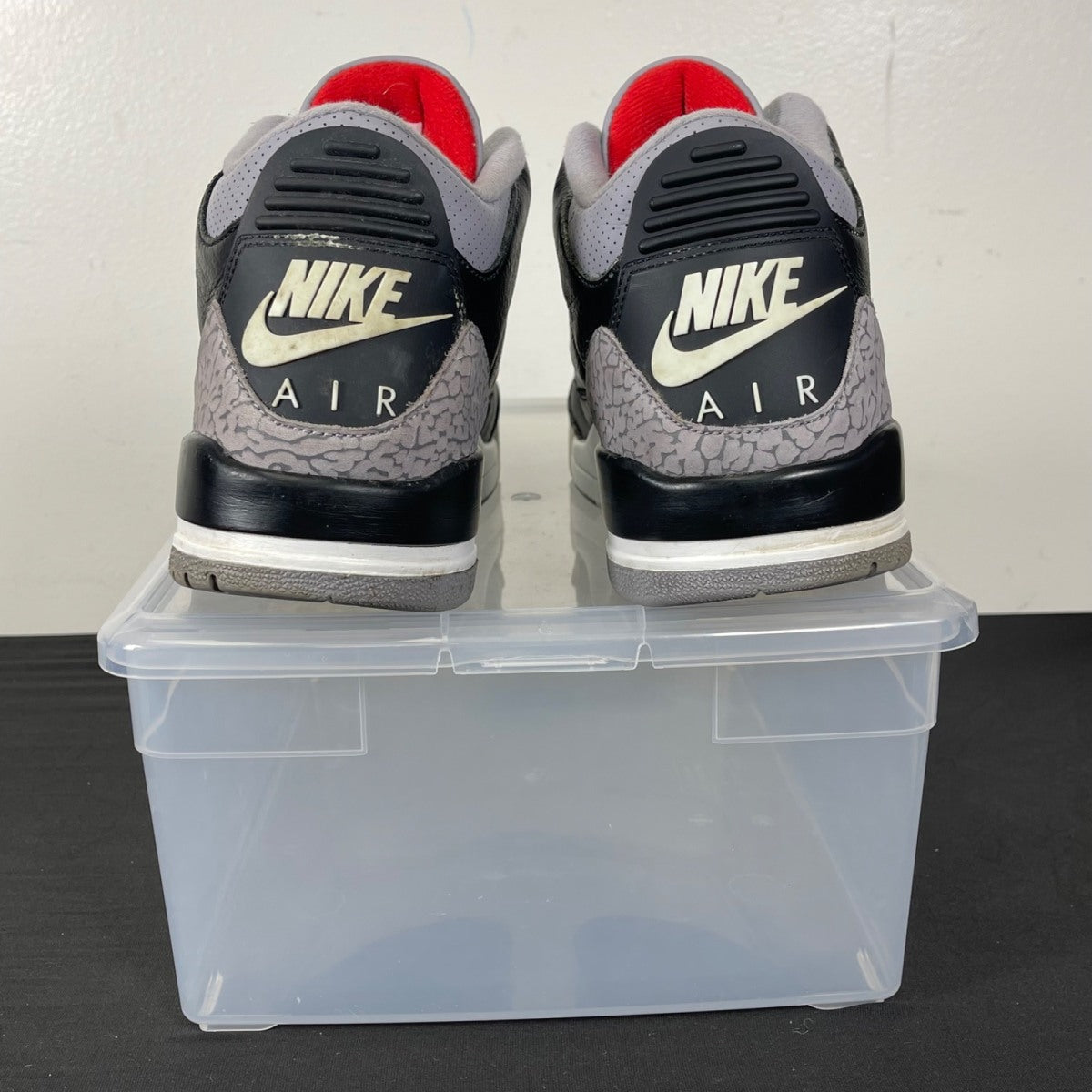 Jordan 3 Retro OG Black Cement (2024) 10 (Moderately Worn Pre-Owned)JordanBlack/Fire Red/Cement Grey/Sail - Image 4