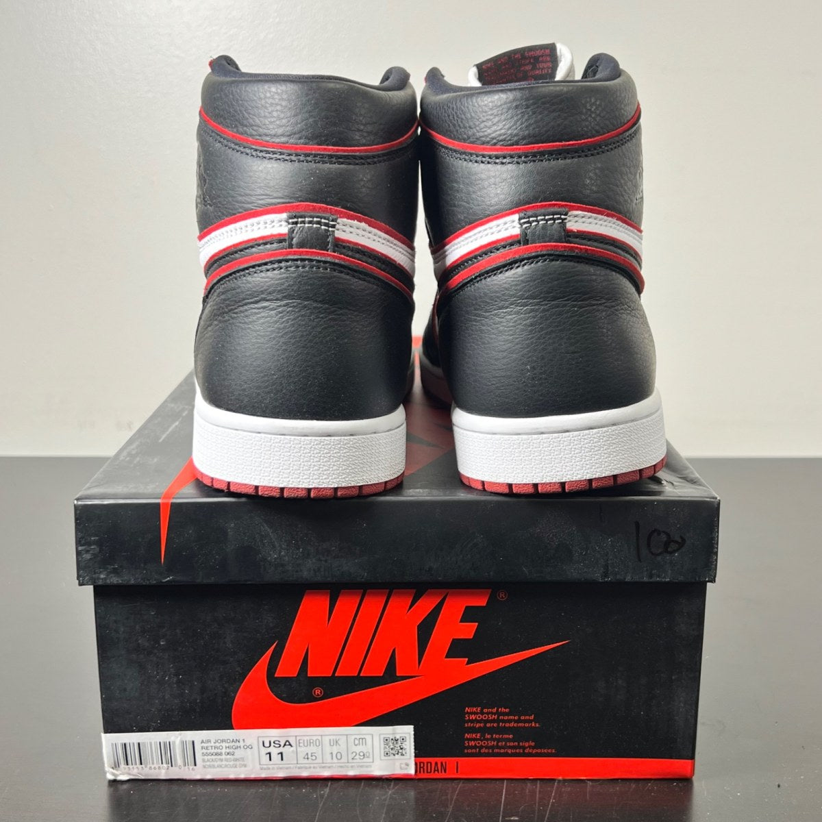 Jordan 1 Retro High Bloodline 11 (Lightly Worn Pre-Owned)JordanBlack/Gym Red-White - Image 4