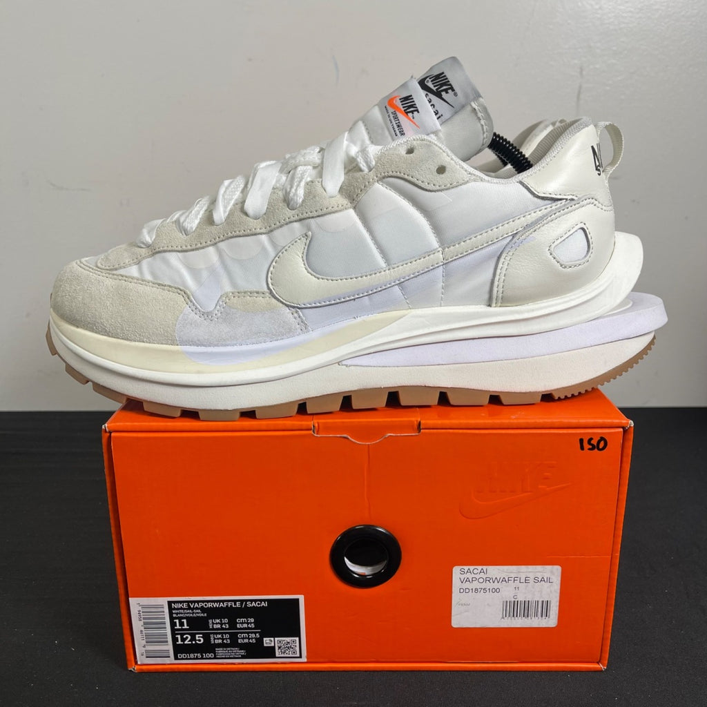Nike Vaporwaffle sacai Sail Gum 11 (Moderately Worn Pre-Owned)NikeSail/White-White