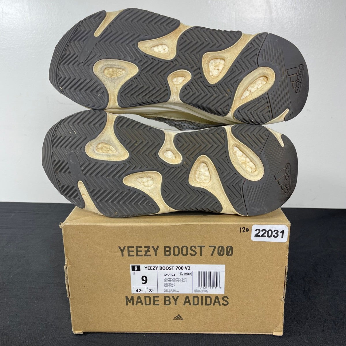 adidas Yeezy Boost 700 V2 Cream 9 (Moderately Worn Pre-Owned)adidasCream/Cream/Cream - Image 5