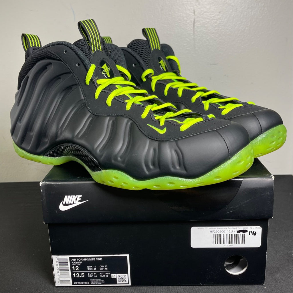 Nike Air Foamposite One Black Volt (Size 12) - aux