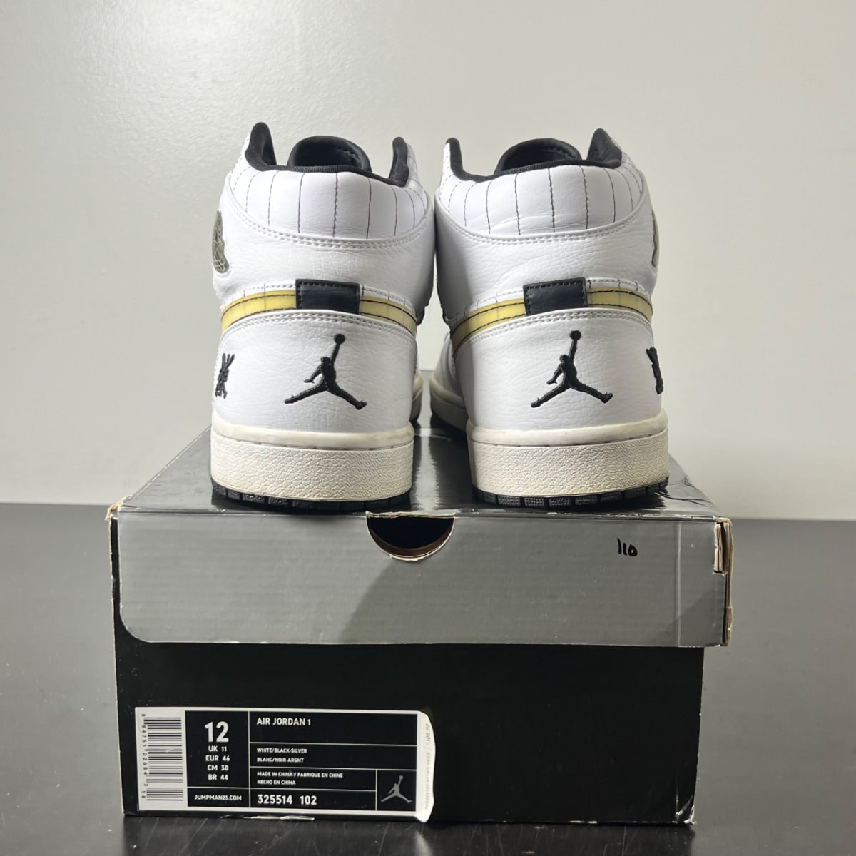 Jordan 1 Retro Opening Day White 12 (Heavily Worn Pre-Owned)JordanWhite/Black-Silver - Image 5