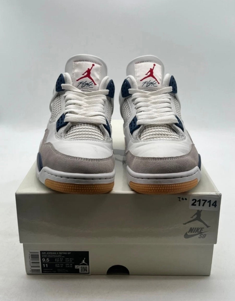 Jordan 4 Retro SB Navy 9.5 (Heavily Worn Pre-Owned)JordanSummit White/White/Navy/Neutral Grey/Gum Yellow/Varsity Red - Image 2