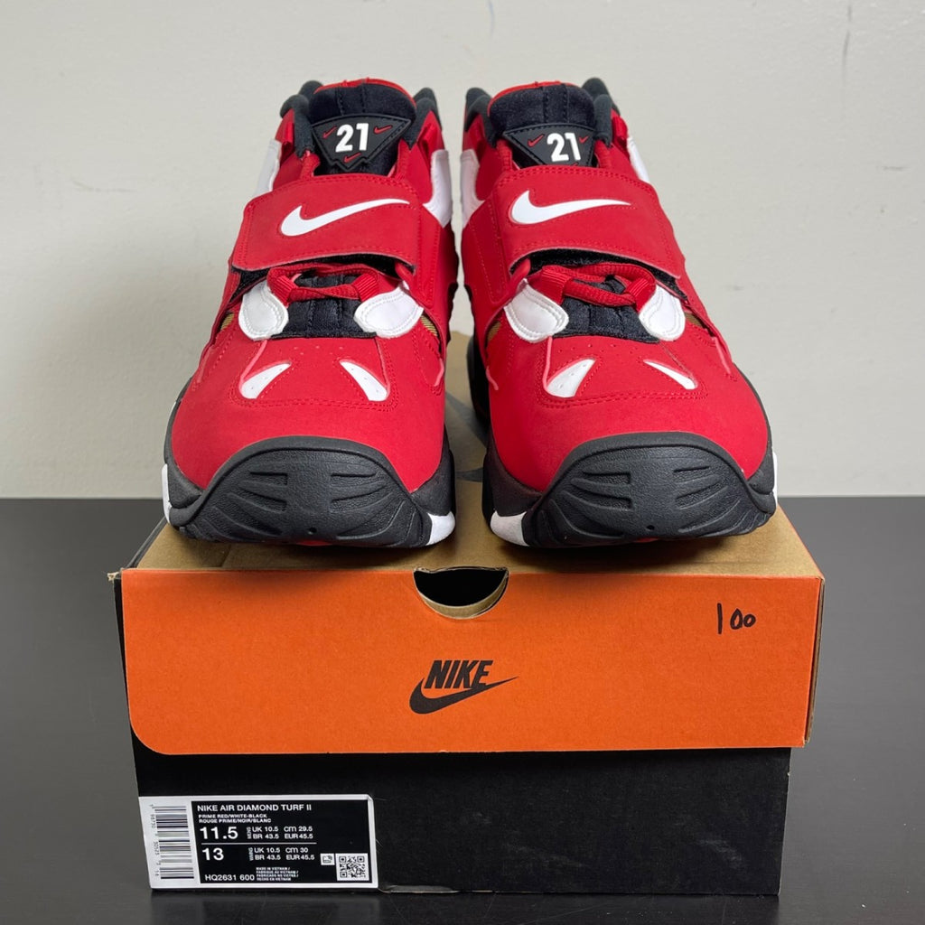 Nike Air Diamond Turf 2 Red Gold (2026) 11.5 (Moderately Worn Pre-Owned)NikePrime Red/Black/Metallic Gold/White - Image 2