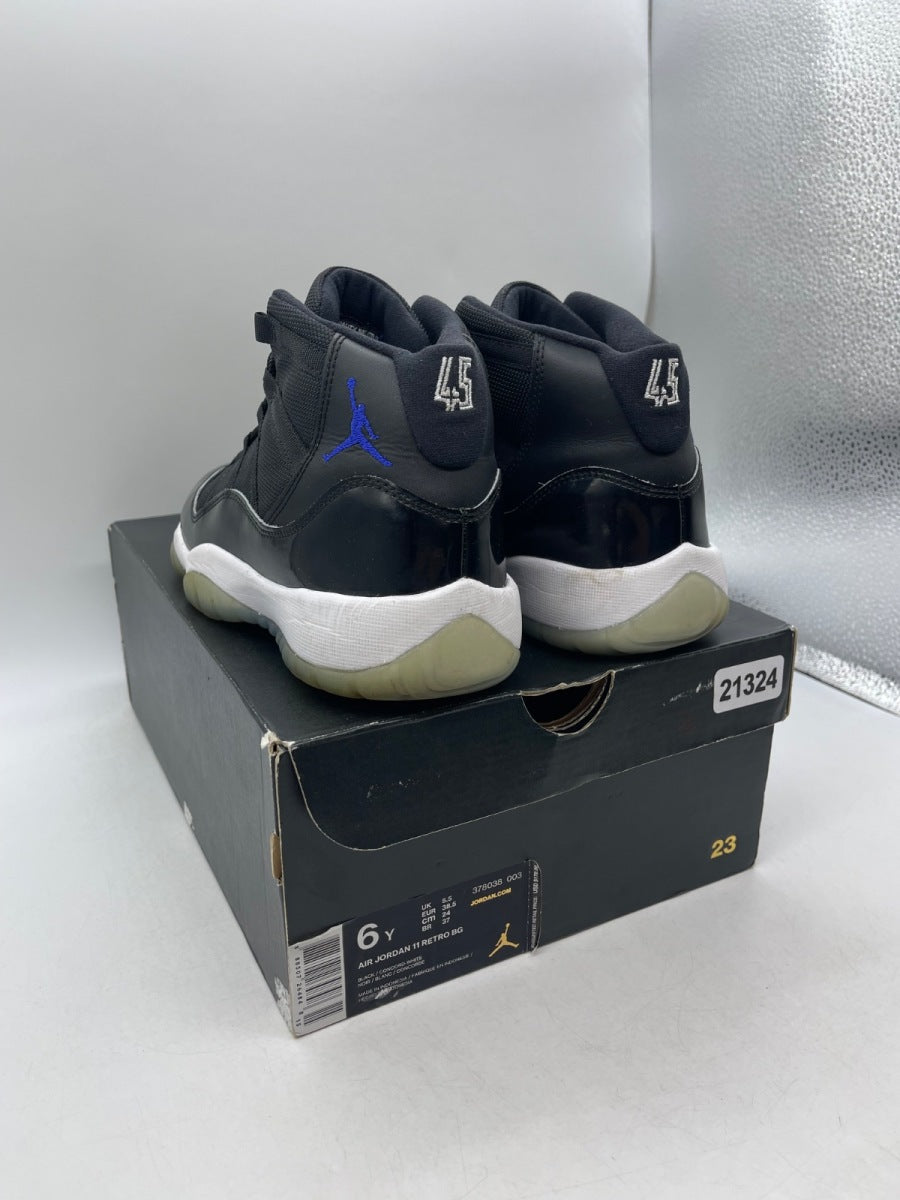 Jordan 11 Retro Space Jam (2016) (GS) 6Y (Moderately Worn Pre-Owned)JordanBlack/Dark Concord-White - Image 4