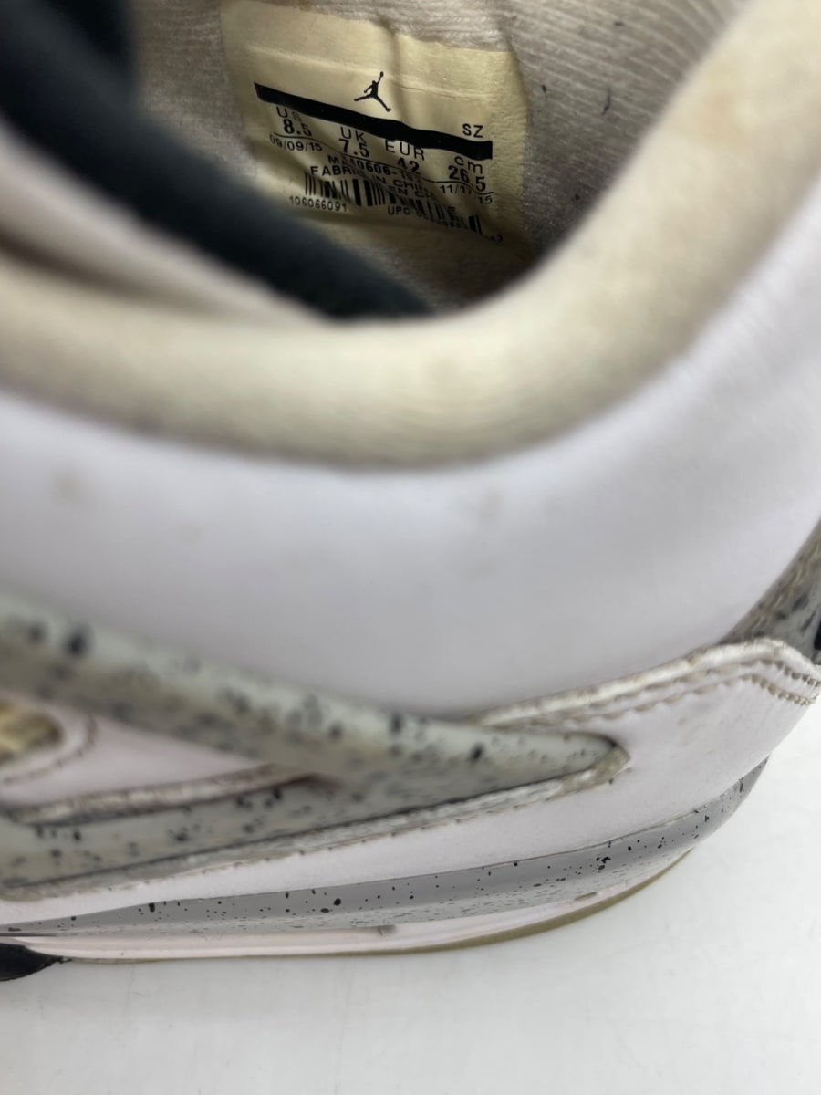 Jordan 4 Retro White Cement (2016) 8.5 (Moderately Worn Pre-Owned) - Image 8