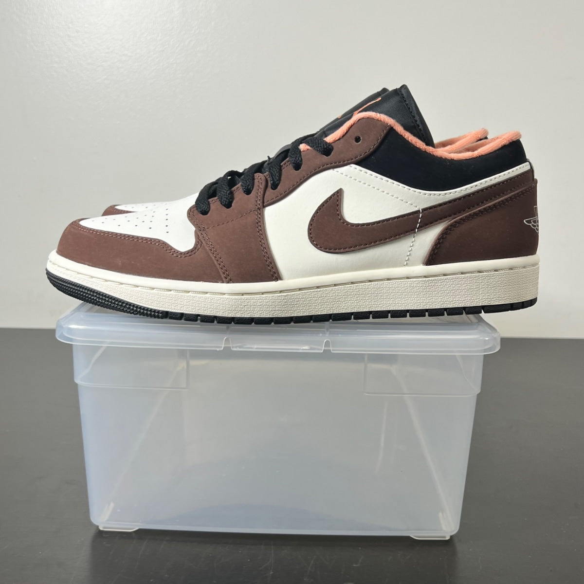 Jordan 1 Low Mocha 10 (Lightly Worn Pre-Owned)JordanLight Chocolate/Crimson Bliss-Black-Sail - Image 3