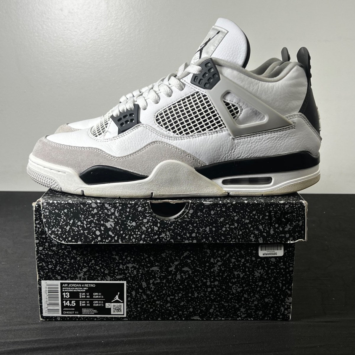 Jordan 4 Retro Military Black 13 (Lightly Worn Pre-Owned)JordanWhite/Black-Neutral Grey - Image 3