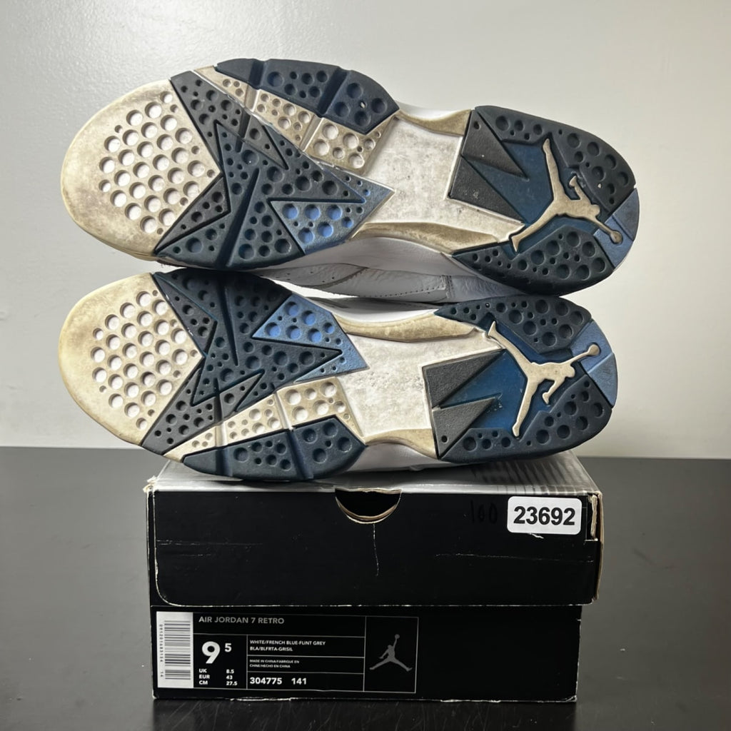 Jordan 7 Retro French Blue (2002) 9.5 (Heavily Worn Pre-Owned)JordanWhite/French Blue-Flint Grey - Image 6