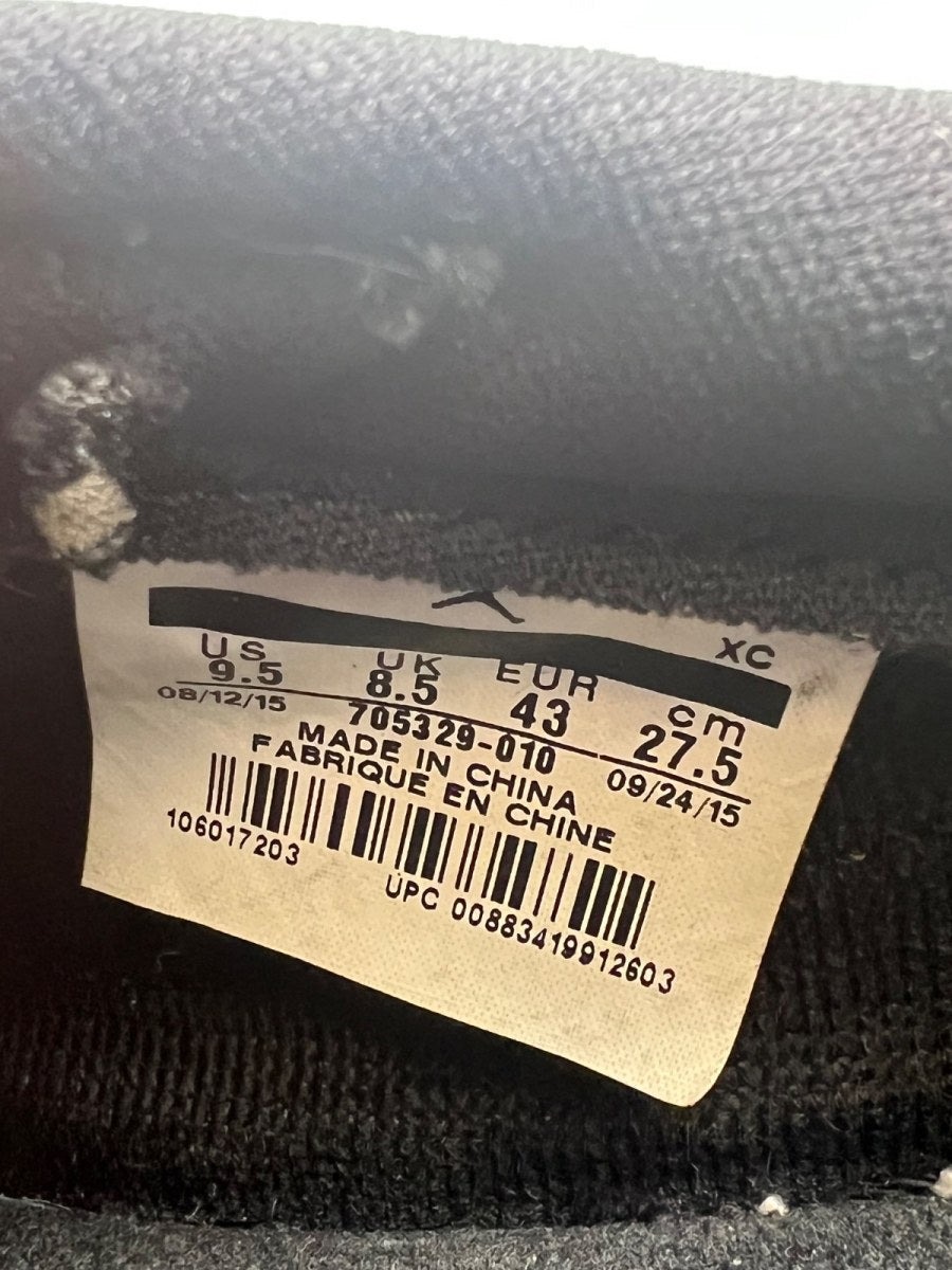 Jordan 1 Retro Low Cyber Monday (2016) 9.5 (Moderately Worn Pre-Owned) - Image 8