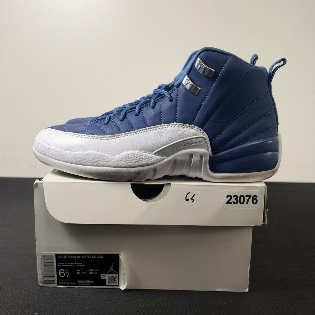 Jordan 12 Retro Indigo (GS) (Size 6.5Y) - Image 3