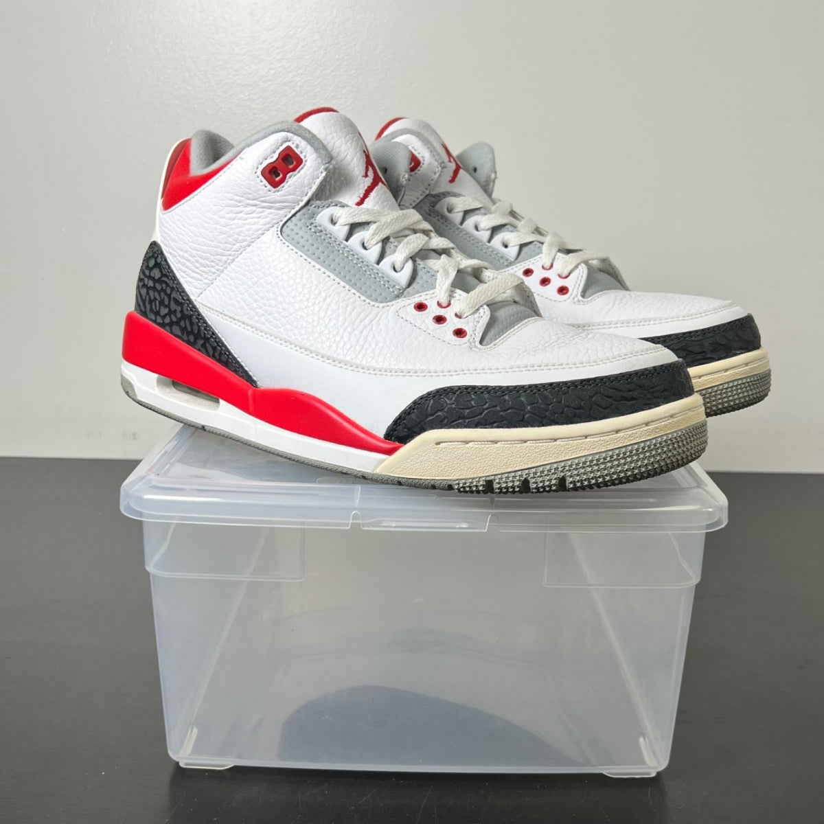 Jordan 3 Retro Fire Red (2013) 11 (Moderately Worn Pre-Owned)JordanWhite/Fire Red-Neutral Grey-Black - Image 1