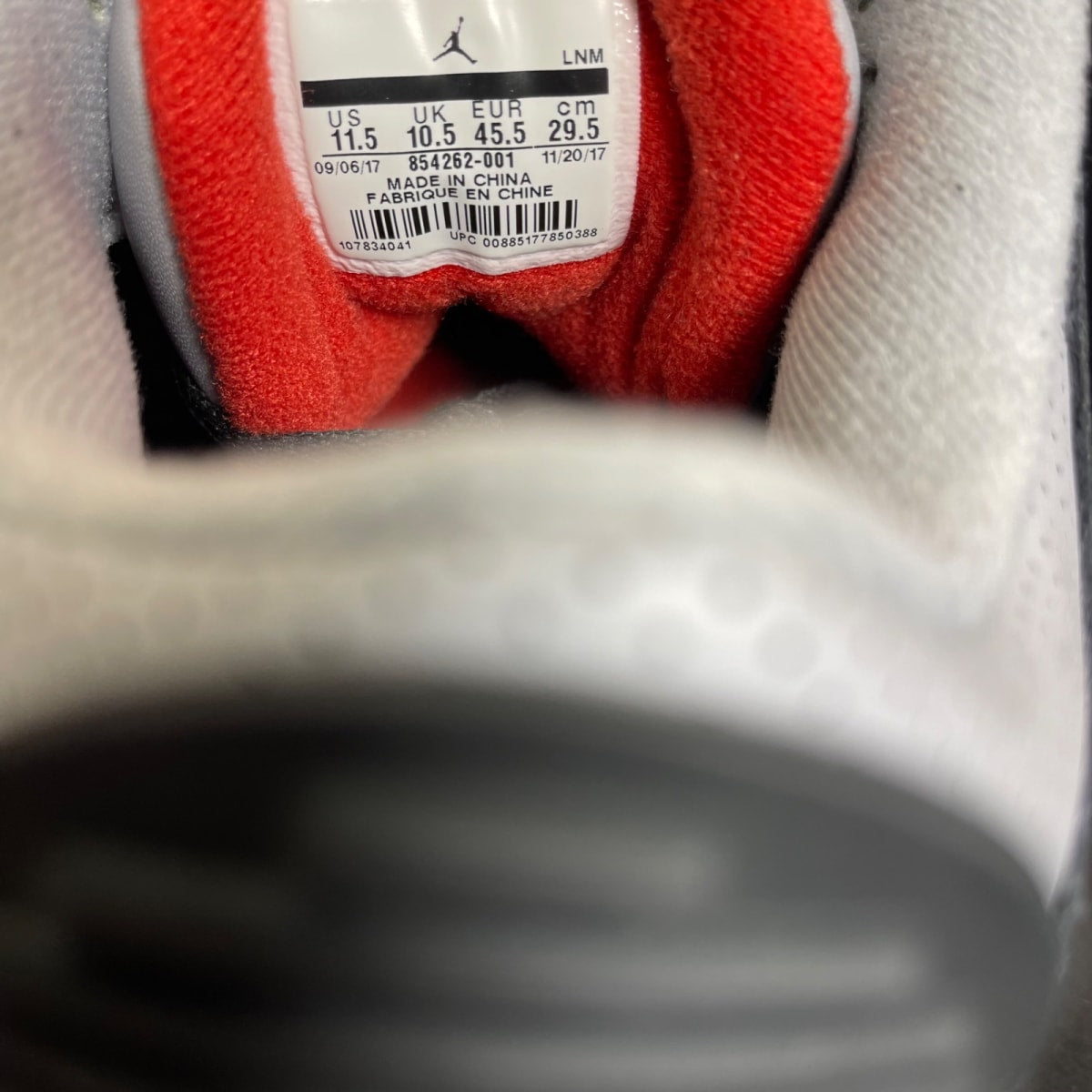 Jordan 3 Retro Black Cement (2018) 11.5 (Moderately Worn Pre-Owned)JordanBlack/Fire Red-Cement Grey-White - Image 6