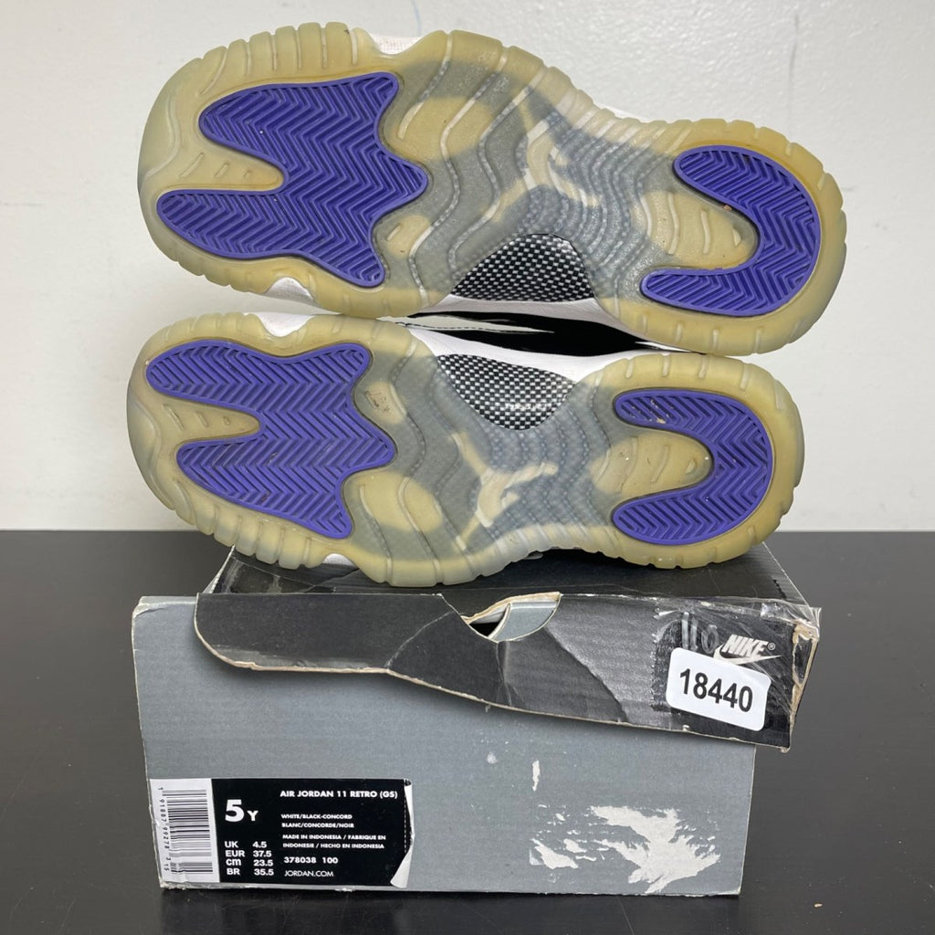 Jordan 11 Retro Concord (2018) (GS) 5Y (Moderately Worn Pre-Owned)JordanWhite/Black-Concord - Image 5