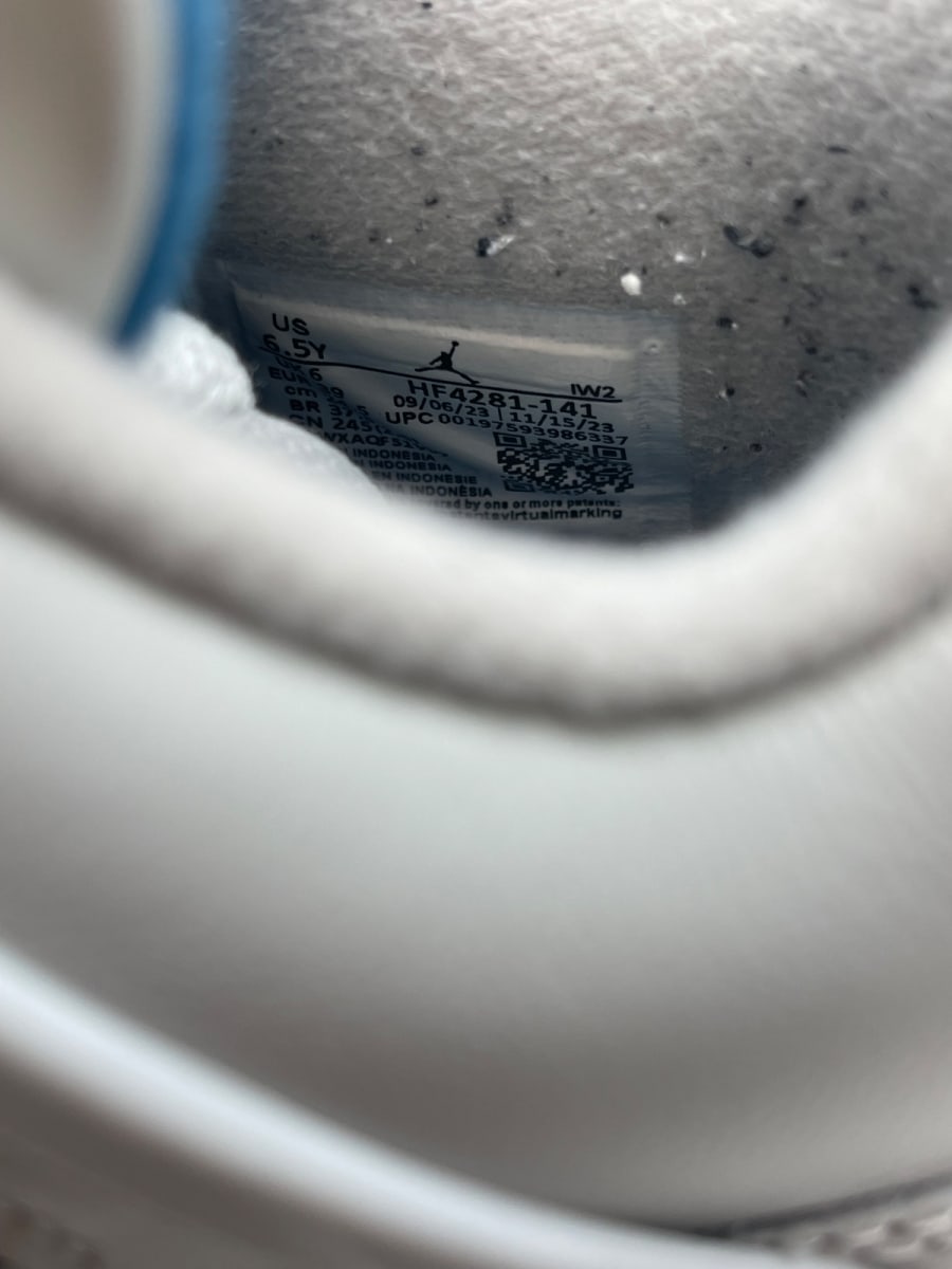 Jordan 4 Retro Military Blue (2024) (GS) 6.5Y (Moderately Worn Pre-Owned) - Image 8