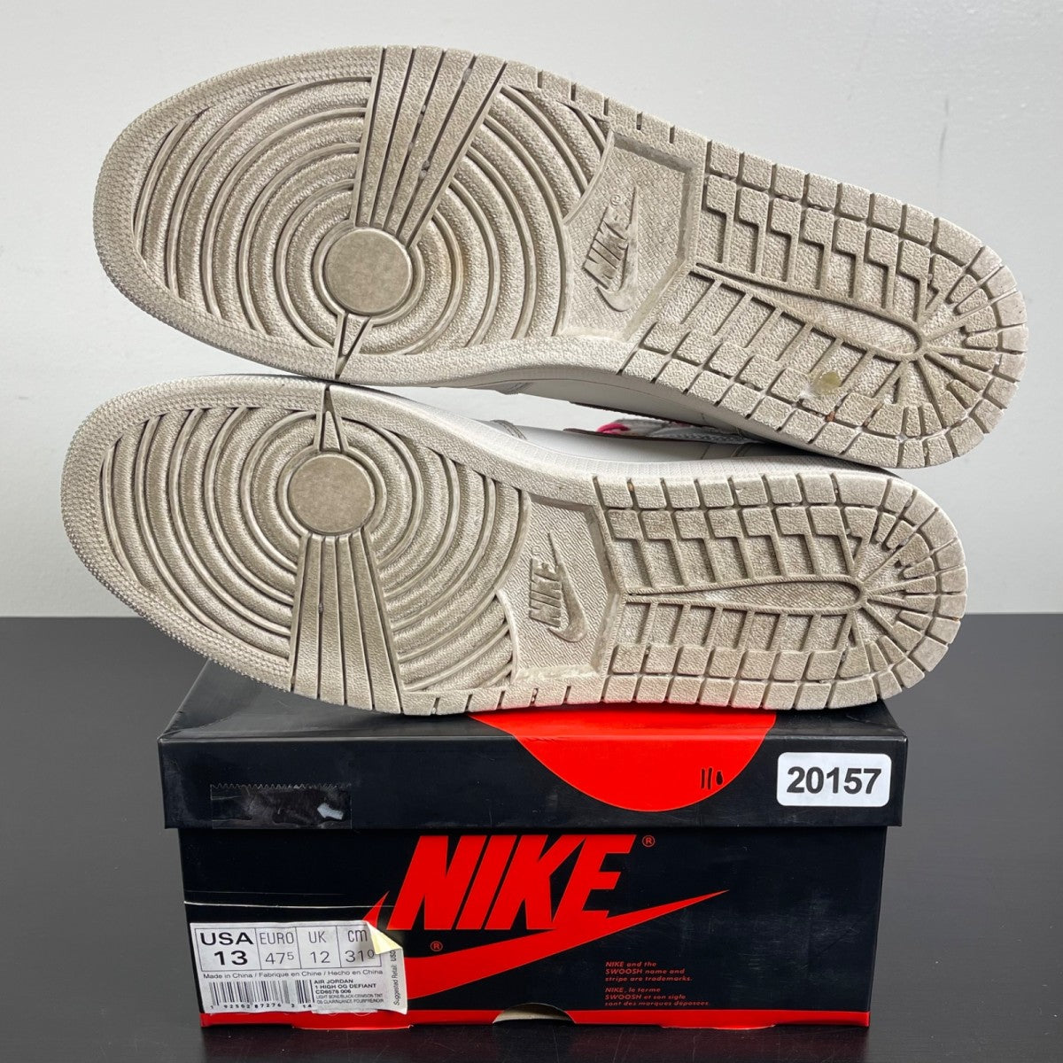 Jordan 1 Retro High OG Defiant SB NYC to Paris 13 (Moderately Worn Pre-Owned)JordanLight Bone/Black-Crimson Tint-Hyper Pink - Image 5