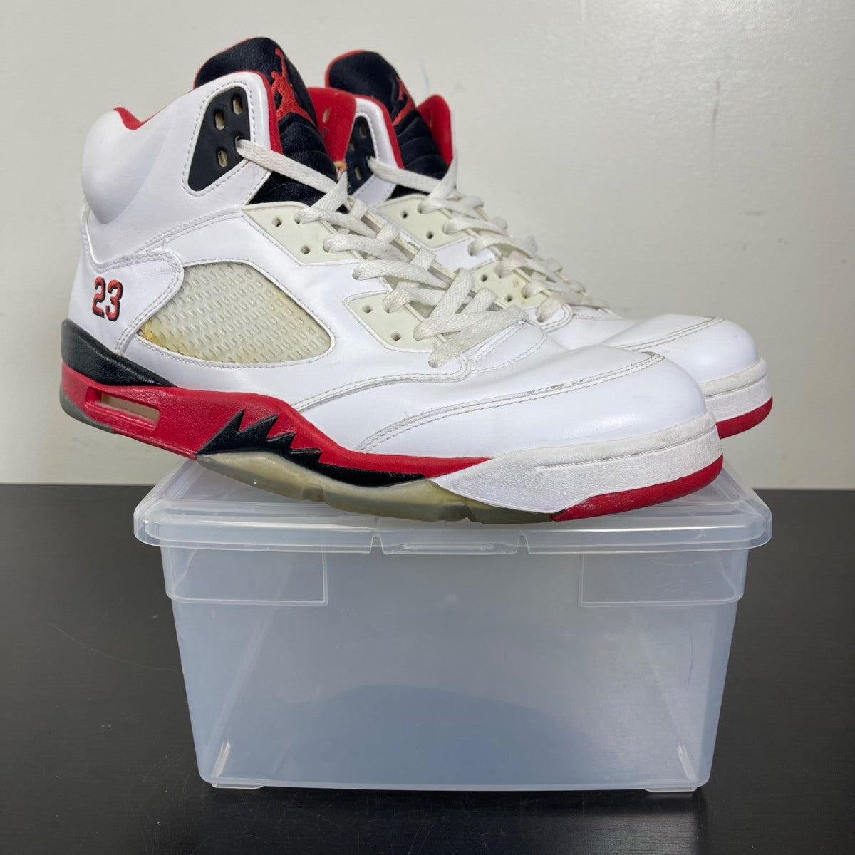 Jordan 5 Retro Fire Red Black Tongue (2013) 13 (Moderately Worn Pre-Owned)JordanWhite/Fire Red-Black - Image 1