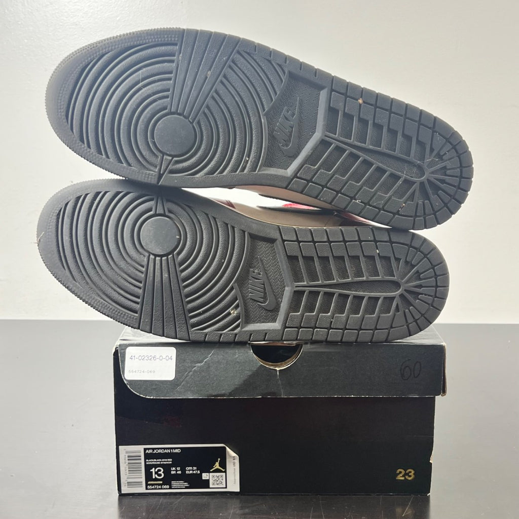 Jordan 1 Mid Chicago Toe 13 (Moderately Worn Pre-Owned)JordanBlack/Gym Red-White - Image 5