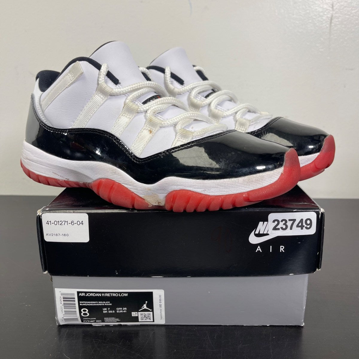 Jordan 11 Retro Low Concord Bred 8 (Moderately Worn Pre-Owned)JordanWhite/Gym Red-Black-True Red - Image 1