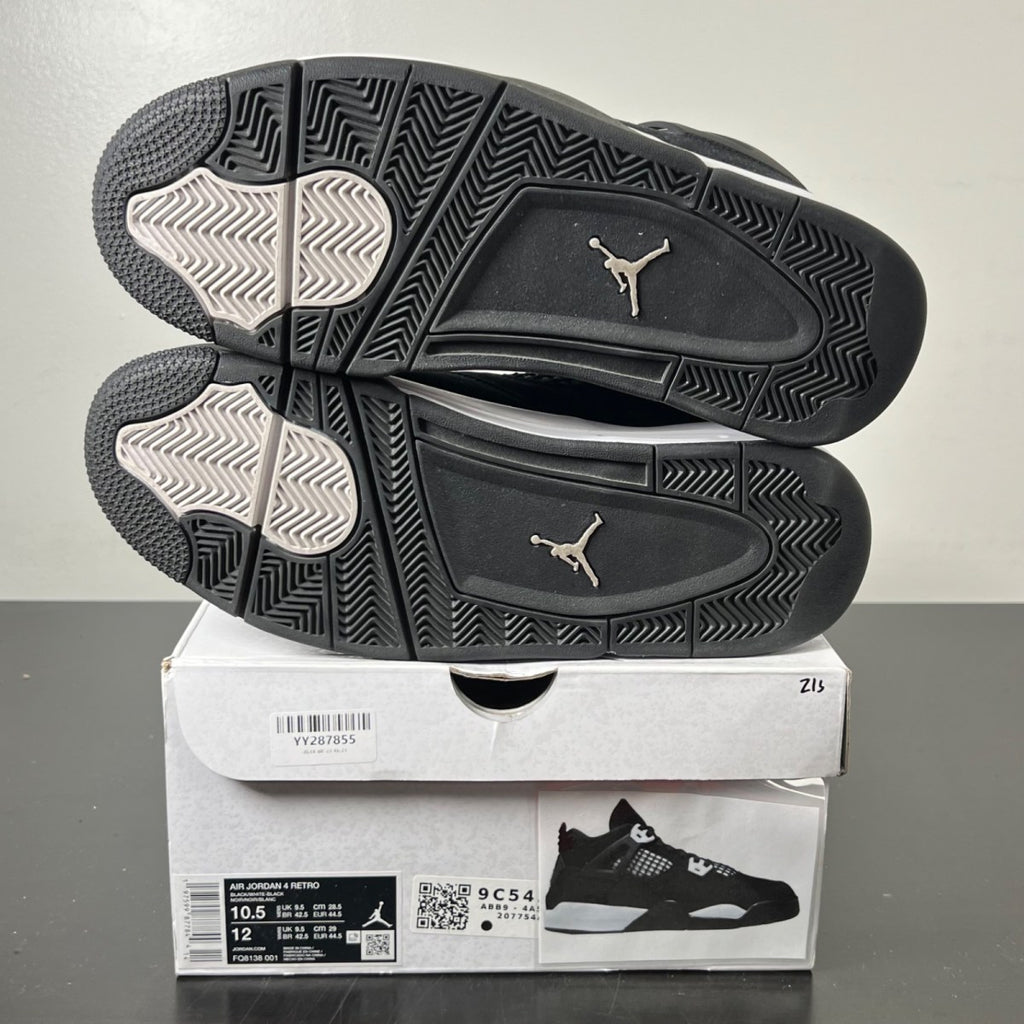 Jordan 4 Retro White Thunder 10.5 (Moderately Worn Pre-Owned)JordanBlack/White/Black - Image 5