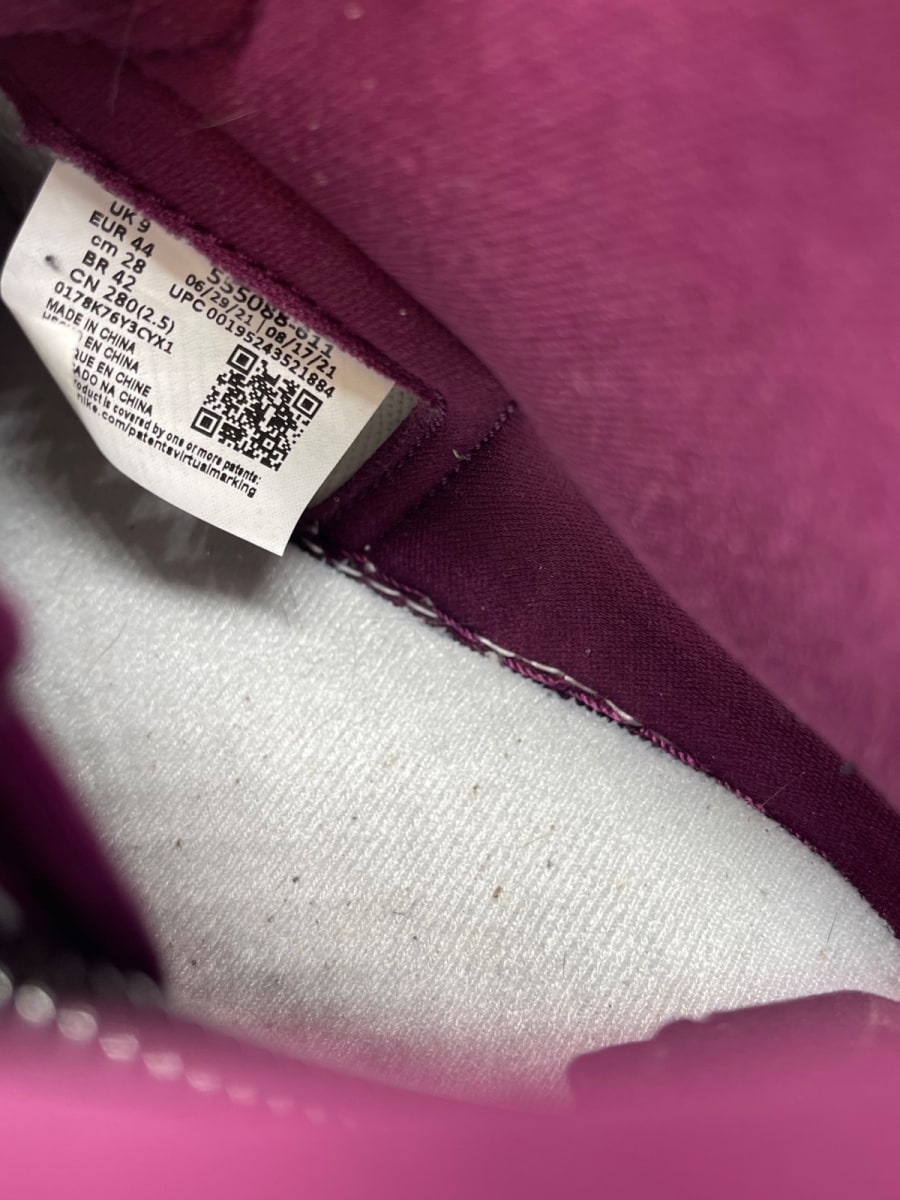 Jordan 1 Retro High OG Bordeaux 10 (Moderately Worn Pre-Owned) - Image 8