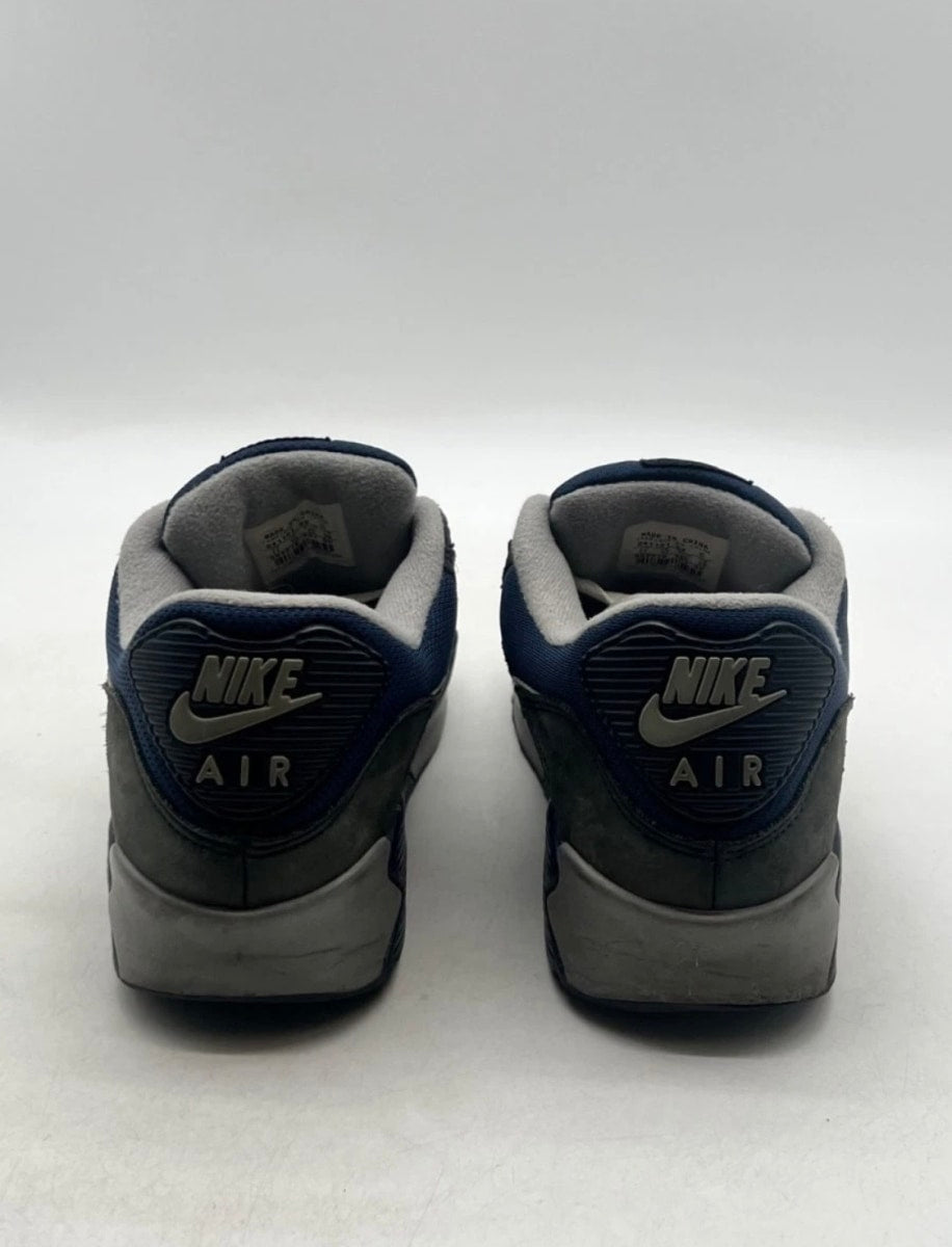 Nike Air Max 90 Leather 11 (Heavily Worn Pre-Owned)Nike - Image 3