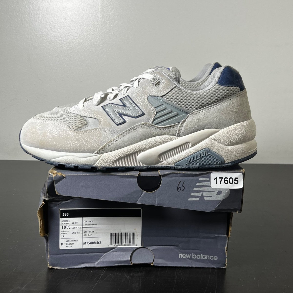 New Balance 580 Grey Day (2023) 10.5 (Lightly Worn Pre-Owned)New BalanceRaincloud/NB Navy/Silver Metallic - Image 3